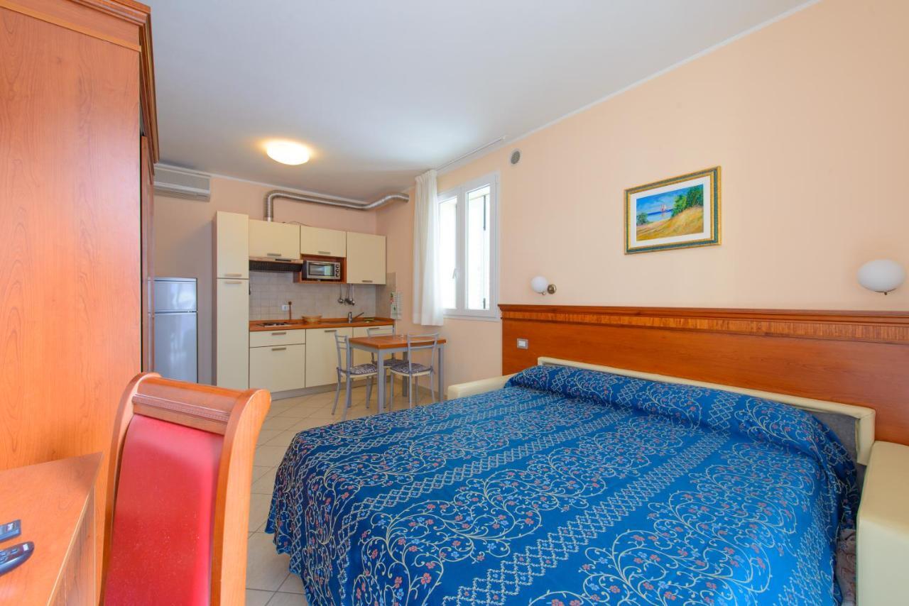 Residence Ducale Rimini Bagian luar foto